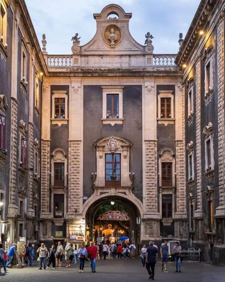 B&B Domus Pina CTA Exterior photo